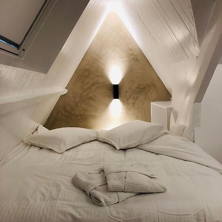Suites Le Porte-Bonheur บรูจส์ ภายนอก รูปภาพ