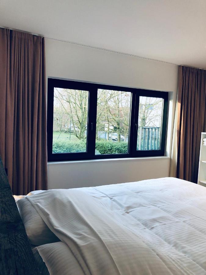 Suites Le Porte-Bonheur บรูจส์ ภายนอก รูปภาพ