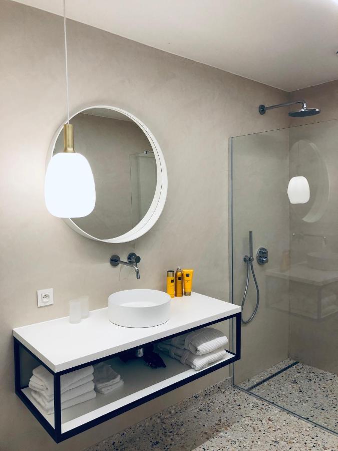 Suites Le Porte-Bonheur บรูจส์ ภายนอก รูปภาพ