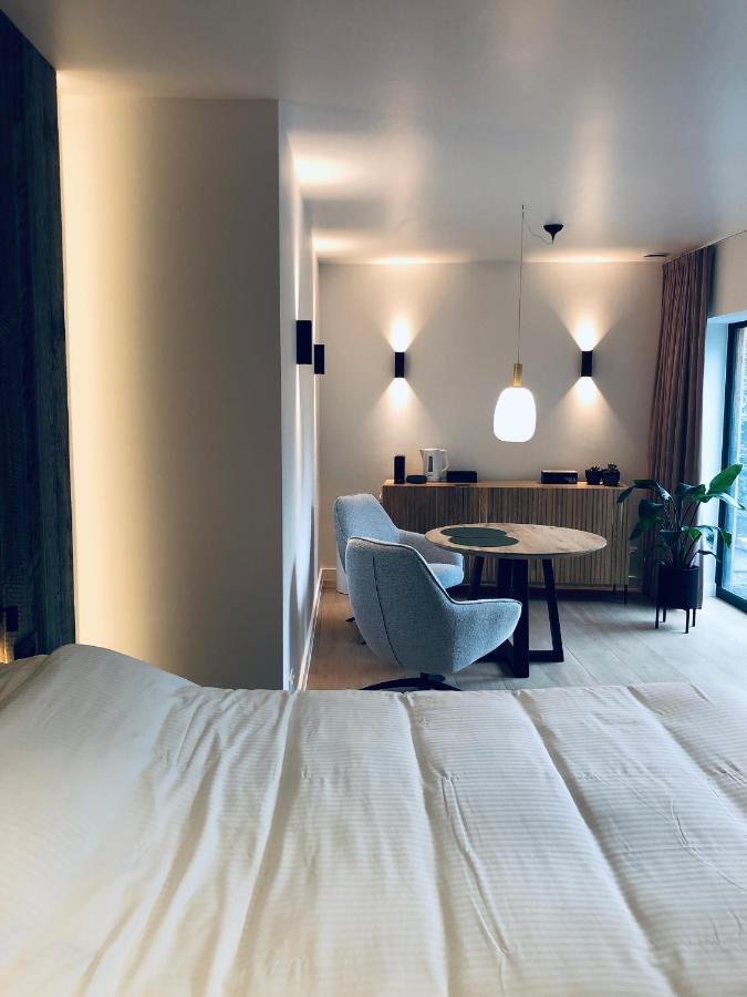Suites Le Porte-Bonheur บรูจส์ ภายนอก รูปภาพ